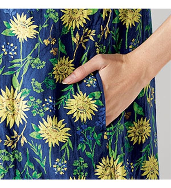 BELLUNA（ベルーナ）の「風が通り抜けるダブルガーゼプリントチュニック（チュニック）」｜詳細画像