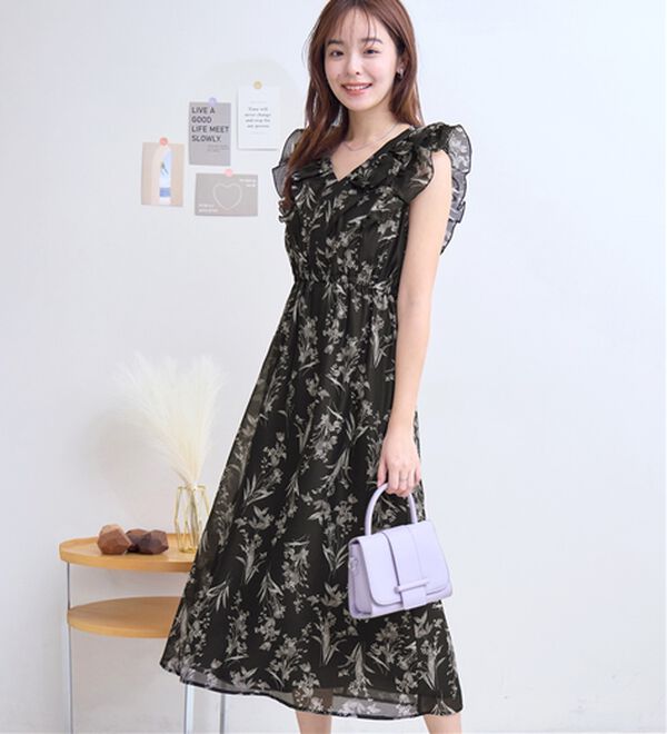 alotta（アロッタ）の「ニュアンス花柄ラッフルデザインワンピース（その他ワンピース）」｜ブラック