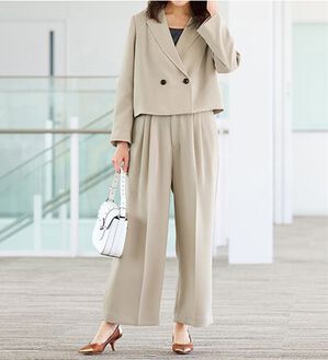 RANAN（ラナン）の「【２点セット】洗える！ショートジャケット&ハイウエストワイドパンツセットスーツ（その他スーツ）」｜グレージュ