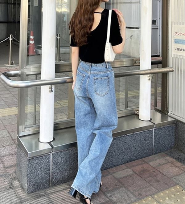 GeeRA（ジーラ）の「ベロアバックオープンカットソー（カットソー）」｜詳細画像