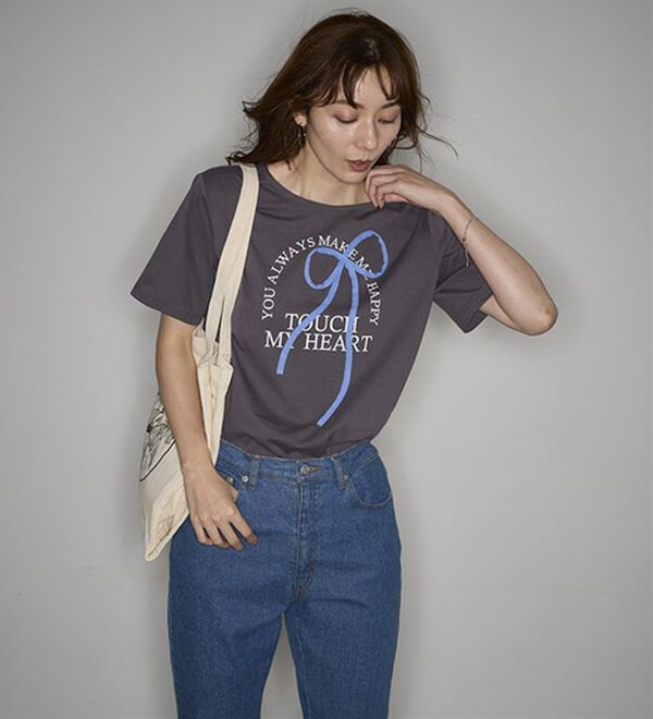 BELLUNA（ベルーナ）の「一枚で着映えるデコラＴ（Tシャツ）」｜詳細画像