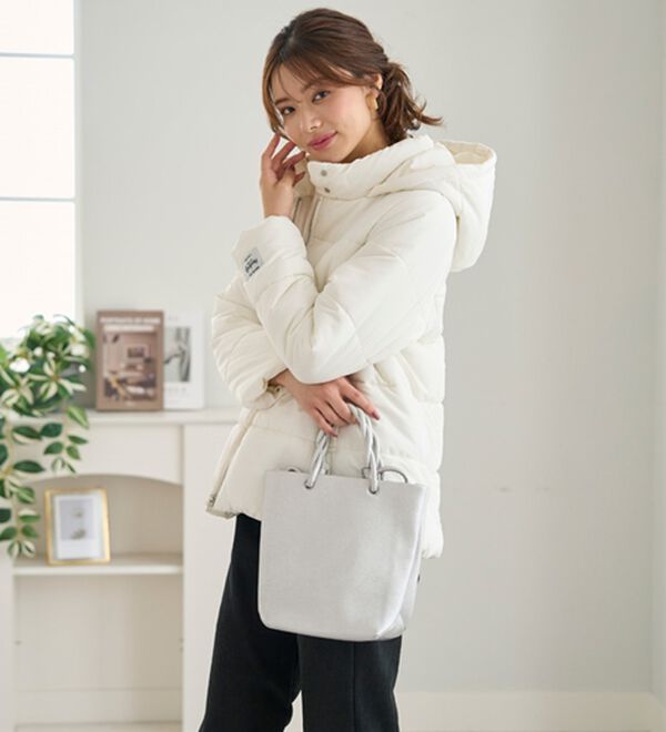 BELLUNA（ベルーナ）の「軽くてあったか！中わたショート丈アウター（ショートコート）」｜詳細画像