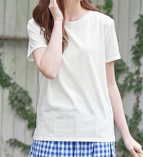 Viola e Viola（ヴィオラ エ ヴィオラ）の「【５つの機能付】毎日着たい！クルーネックＴシャツ（Tシャツ）」｜詳細画像