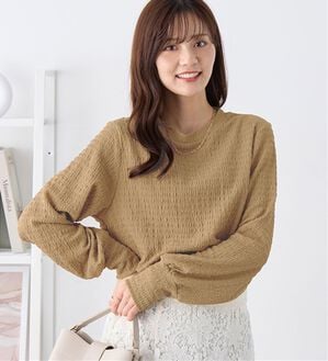 alotta（アロッタ）の「着映えジャカード素材パフ袖ゆるトップス（カットソー）」｜グレージュ