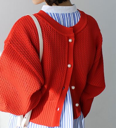 GeeRA（ジーラ）の「軽やかニットパールボタン付２ＷＡＹカーディガン（ニットカーディガン）」