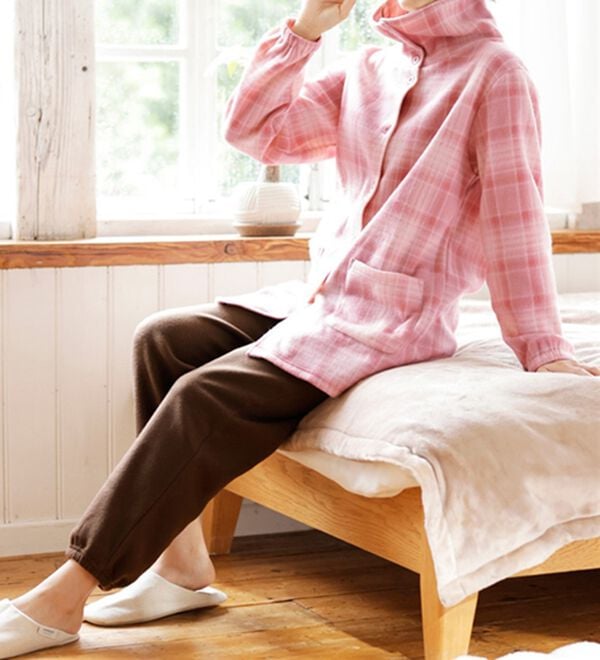 LAVIENNE（ラヴィエンヌ）の「ソフトでかるぽかフリースパジャマ（パジャマ・ルームウェア）」｜詳細画像