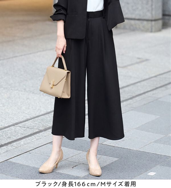 Viola e Viola（ヴィオラ エ ヴィオラ）の「【2点セット】洗える！カラーレスジャケットガウチョスーツ（パンツスーツ）」｜詳細画像