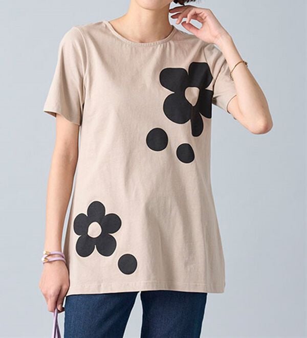 BELLUNA（ベルーナ）の「ひんやリッチコットン大人のプリントロング丈Ｔシャツ（カットソー）」｜詳細画像