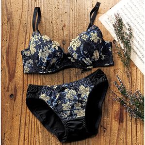 YU'NOW（ユナウ）の「ｔｏ　ｍｅｅブラジャー＆ショーツセット（ブラジャー＆ショーツセット）」｜ﾌﾞﾗｯｸ系ﾌﾗﾜｰﾌﾟﾘﾝﾄﾚｰｽ