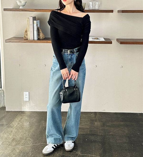 GeeRA（ジーラ）の「ドレープオフショルニット（ニット・セーター）」｜詳細画像