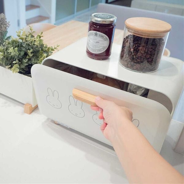 iellio（イエリオ）の「ミッフィーブレッドケース（その他キッチン用品）」｜詳細画像