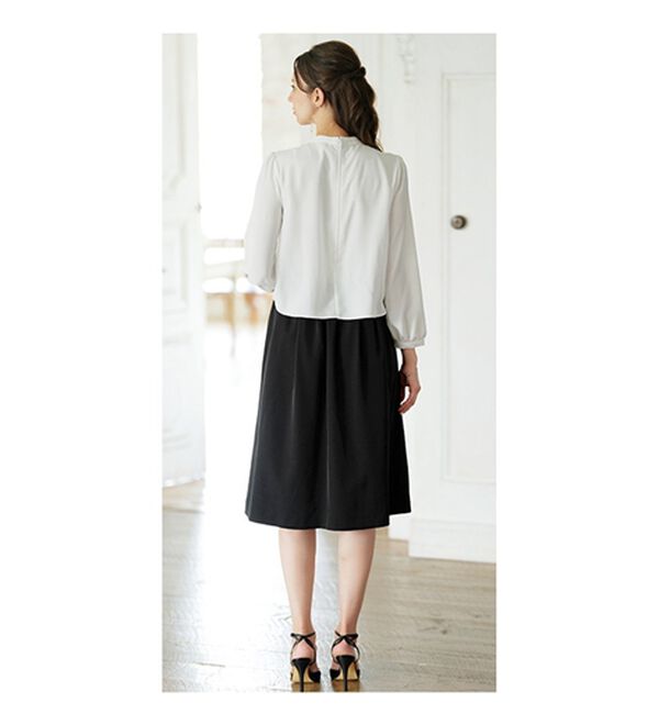 BELLUNA（ベルーナ）の「快適！ストレッチ素材ワンピースアンサンブル（ワンピースセットスーツ）」｜詳細画像