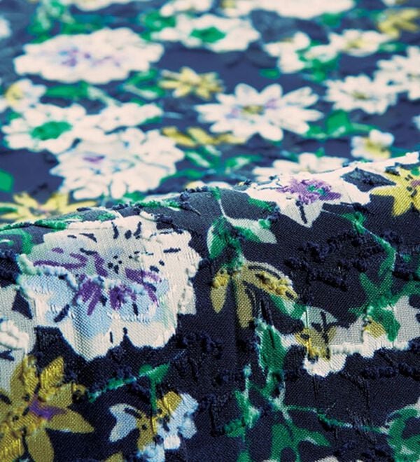 BELLUNA（ベルーナ）の「カットジャカード素材花柄プリントスカート（ロングスカート）」｜詳細画像