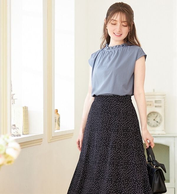 alotta（アロッタ）の「【接触冷感】フリル衿フレンチスリーブトップス（カットソー）」｜ブルー