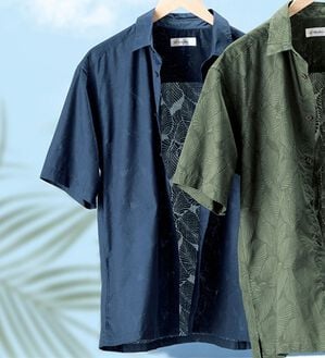 「＜ゴールデンベア＞涼やかリーフ柄オパールシャツ（メンズシャツ）」｜ネイビー