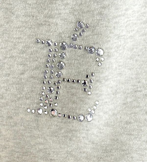 GeeRA（ジーラ）の「ビジューワッペンボートネックスウェット（カットソー）」｜詳細画像