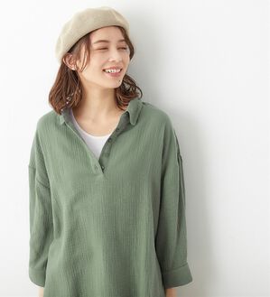 Viola e Viola（ヴィオラ エ ヴィオラ）の「綿１００％裾ボタン付ダブルガーゼブラウス（ブラウス）」｜グリーン