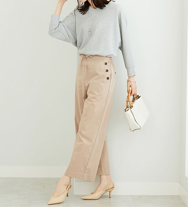 BELLUNA（ベルーナ）の「サラリ綿混ボタン使いワイドパンツ（ワイドパンツ・ガウチョ）」｜詳細画像