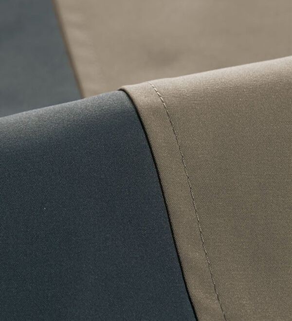 BELLUNA（ベルーナ）の「メモリー調素材配色切替デザインコート（ロングコート）」｜詳細画像