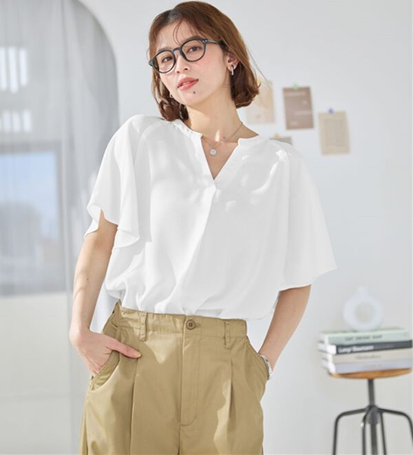 Viola e Viola（ヴィオラ エ ヴィオラ）の「【接触冷感】さらっと涼感フレアスリーブブラウス（ブラウス）」｜詳細画像