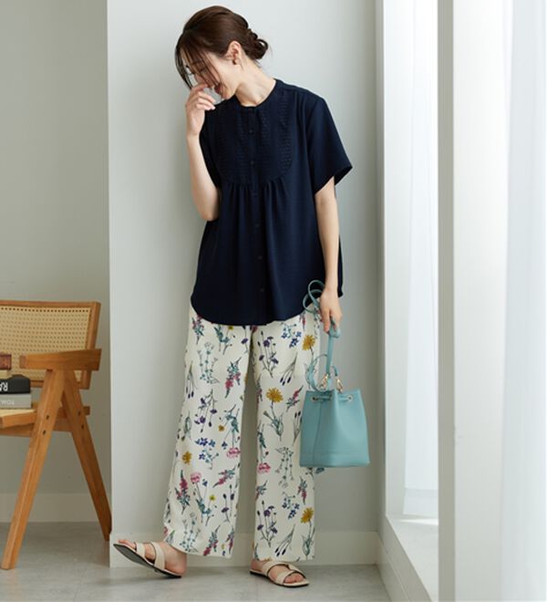 BELLUNA（ベルーナ）の「【2つの機能付き】お手入れ楽々！レース使いシャツチュニック（ブラウス）」｜詳細画像