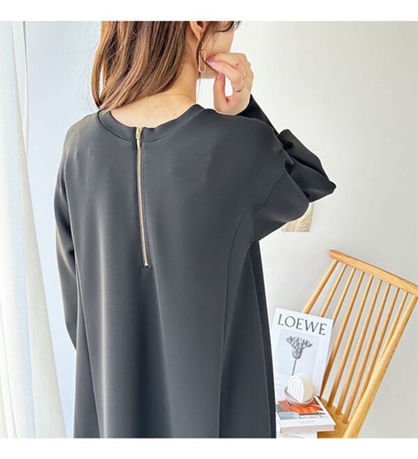 GeeRA（ジーラ）の「【再入荷】1枚で決まる！ハーフジップフレアワンピース（カットソーワンピース）」｜詳細画像