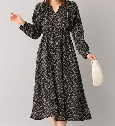 alotta（アロッタ）の「フリルデザインプリントワンピース（プリントワンピース）」