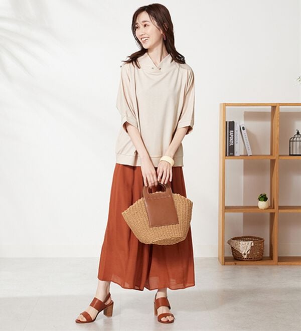 BELLUNA（ベルーナ）の「フード風衿デザインプルオーバー（カットソー）」｜詳細画像