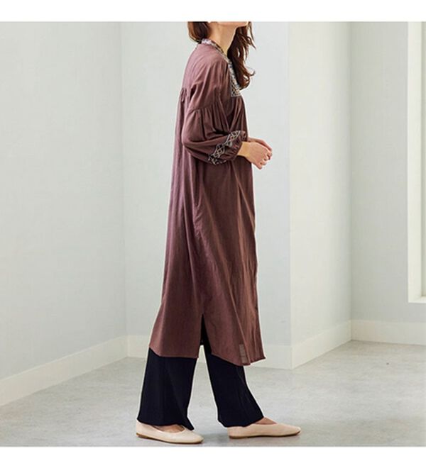 BELLUNA（ベルーナ）の「インド綿配色刺しゅうワンピース（チュニックワンピース）」｜詳細画像