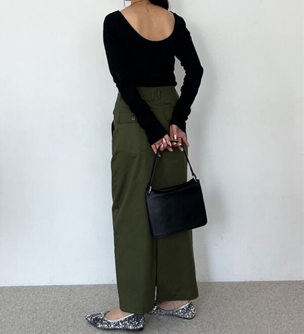 GeeRA（ジーラ）の「バックオープンリブトップス（カットソー）」｜詳細画像