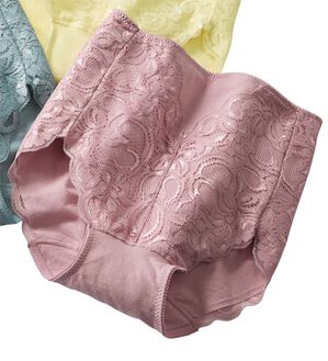 LAVIENNE（ラヴィエンヌ）の「レースがうれしいたっぷりショーツ　単品（ショーツ）」｜ローズピンク