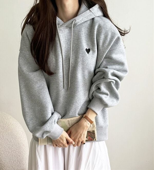 GeeRA（ジーラ）の「ハート刺繍裏起毛スウェットパーカー（パーカー）」｜詳細画像