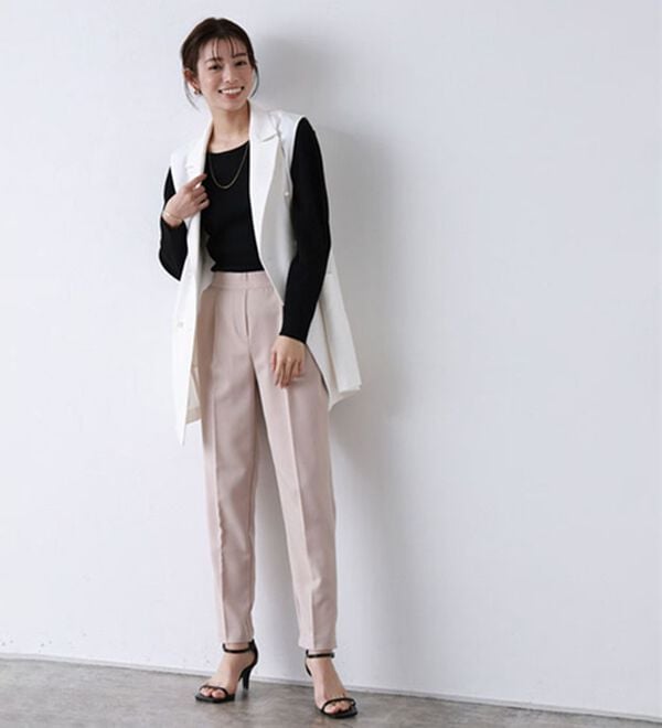 Pierrot（ピエロ）の「【選べるネック】パワーショルダーリブニット（ニット・セーター）」｜詳細画像