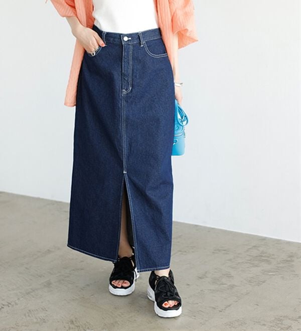 GeeRA（ジーラ）の「フロントスリットナローデニムスカート（ロングスカート）」｜インディゴ