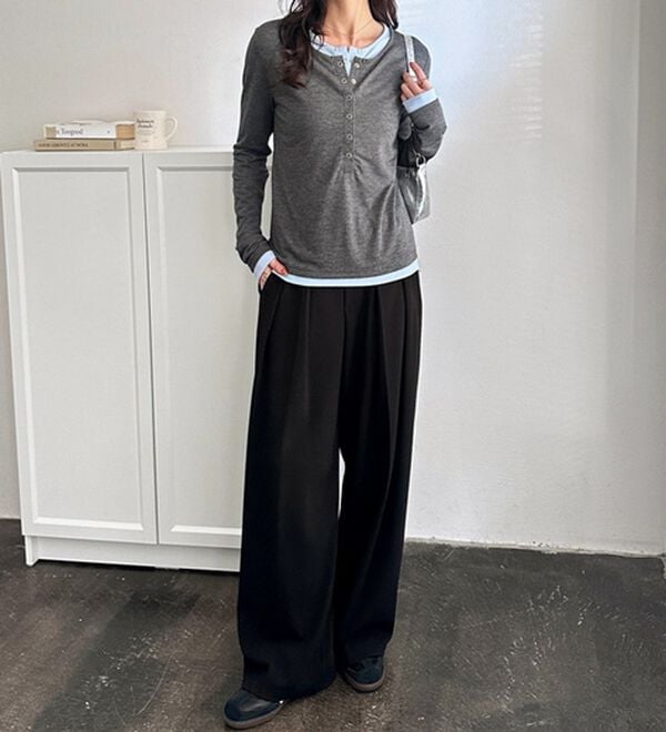 GeeRA（ジーラ）の「レイヤード風ヘンリーネックカットソー（カットソー）」｜詳細画像