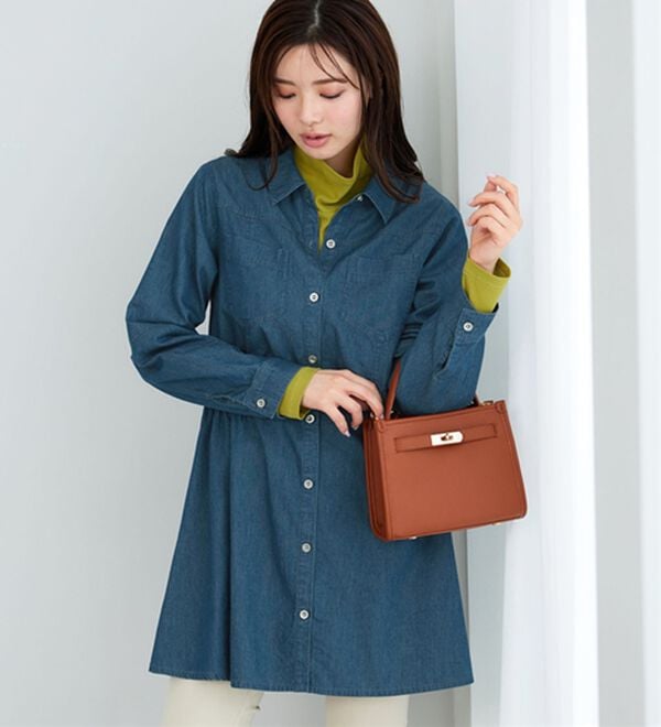 BELLUNA（ベルーナ）の「シャーリング使いデニムシャツチュニック（チュニック）」｜詳細画像