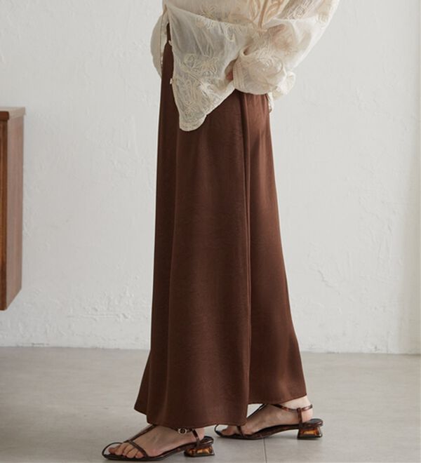 RANAN（ラナン）の「エンボスサテンナロースカート（ロングスカート）」｜詳細画像