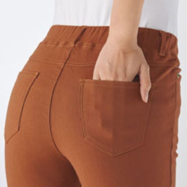 BELLUNA（ベルーナ）の「サイズ満載！伸びる裏起毛パンツ（フルレングスパンツ）」｜詳細画像