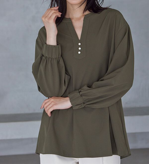 3つの機能付！パール調ボタン付スキッパーブラウス - ベルーナ【公式】 