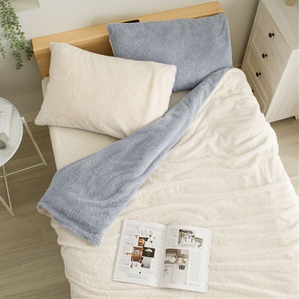 iellio（イエリオ）の「もこもこリバーシブル軽寝具シリーズ＜掛布団カバー・枕カバー・ボックスシーツ・敷パッド・カバーリング＞（ボックスシーツ・ベッドシーツ）」｜詳細画像