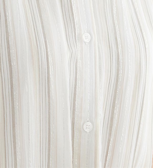 BELLUNA（ベルーナ）の「ラメ入りストライプ柄シアーロングシャツ（シャツワンピース）」｜詳細画像