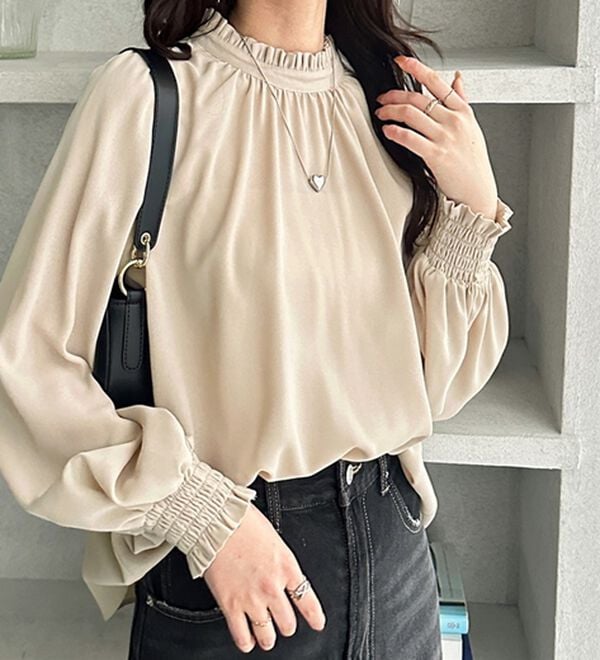 GeeRA（ジーラ）の「フリル衿バルーンスリーブブラウス（ブラウス）」｜詳細画像