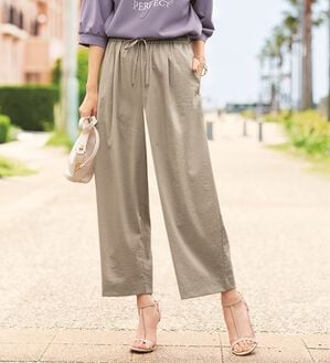 BELLUNA（ベルーナ）の「【接触冷感・UV対策】涼感スラブ調素材ドロストワイドパンツ（ワイドパンツ・ガウチョ）」｜グレージュ