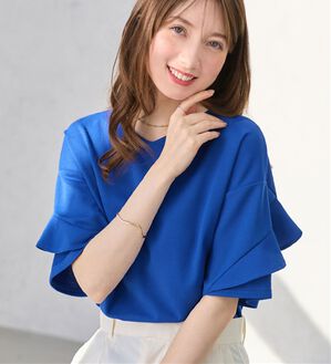 alotta（アロッタ）の「【４つの機能付】ひんやりフリル袖ブラウスＴシャツ（ブラウス）」｜ロイヤルブルー