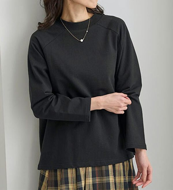 BELLUNA（ベルーナ）の「華奢見せ！しっかり裏毛素材コットン１００％トレーナー（トレーナー・スウェット）」｜詳細画像