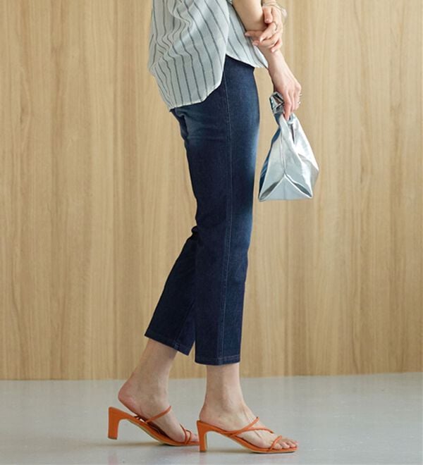 BELLUNA（ベルーナ）の「【再入荷】美ストレッチ素材アンクル丈レギンスパンツ（クロップドパンツ）」｜詳細画像