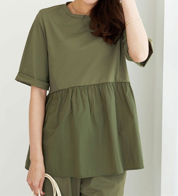 BELLUNA（ベルーナ）の「ヒンヤリ爽快！異素材切替プルオーバー（カットソー）」｜カーキ