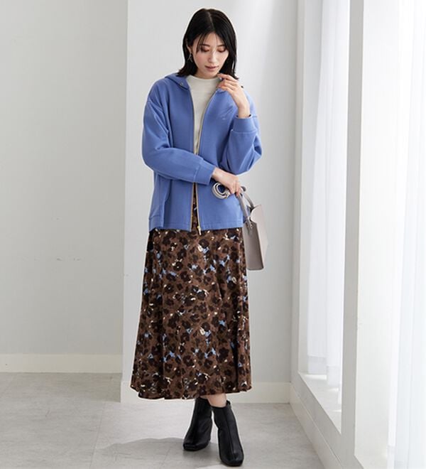 BELLUNA（ベルーナ）の「【快適Ｌａｂ．】とろみ素材裾タックパーカー（パーカー）」｜詳細画像