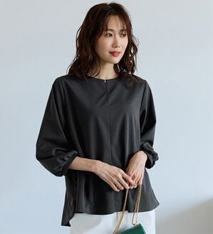 BELLUNA（ベルーナ）の「きれい見えジョーゼット素材ホック使いＴブラウス（ブラウス）」｜チャコール