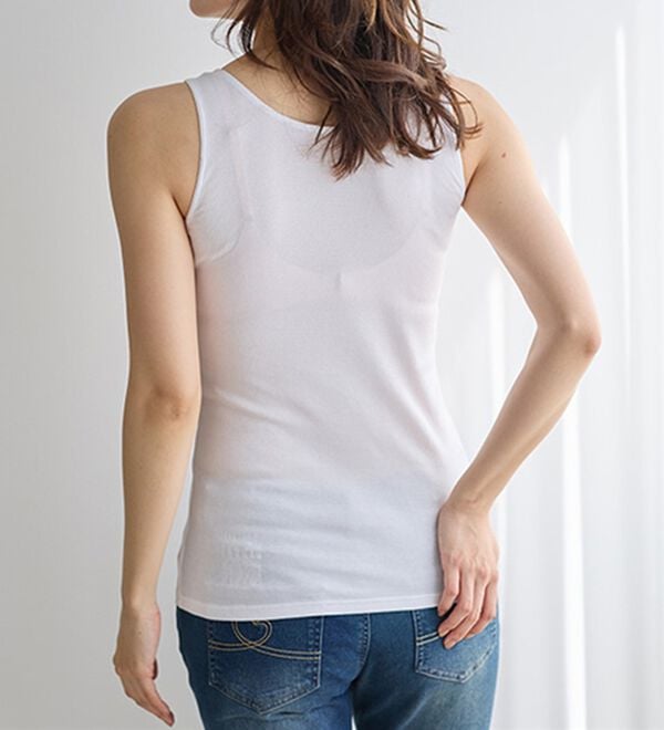 LAVIENNE（ラヴィエンヌ）の「【汗かきさん必見！】涼感サラッと快適汗取りタンクトップインナー＜さらりラボ＞（肌着・インナーウェア）」｜詳細画像